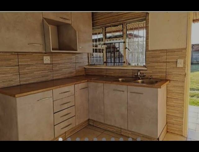 2 BEDROOM HOUSE FOR SALE IN SONLAND PARK